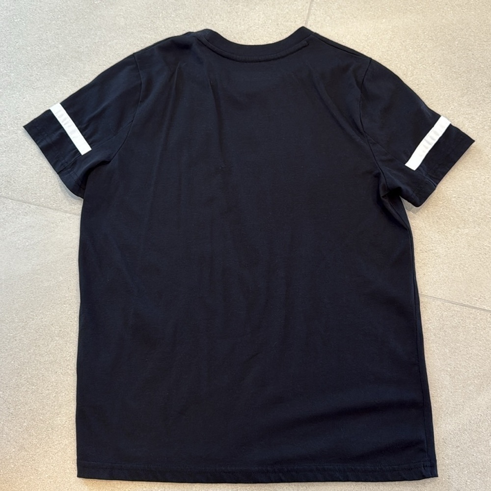 Abercrombie Kids T-Shirt! - Picture 4 of 5